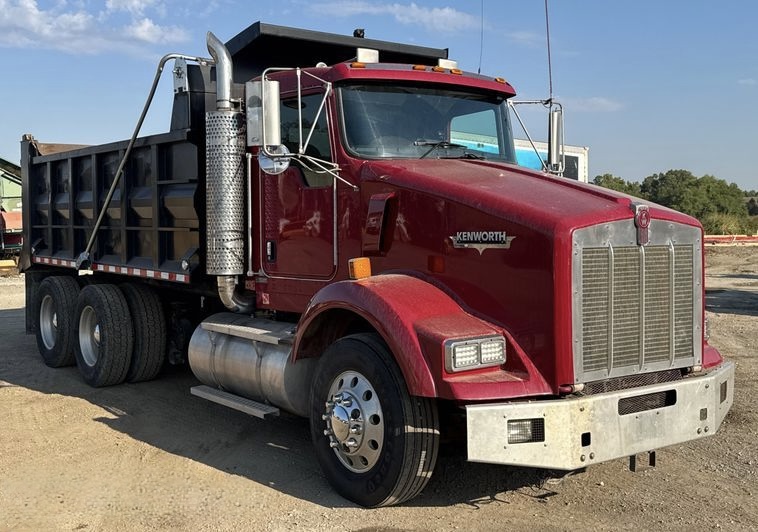 2004 Kenworth T800