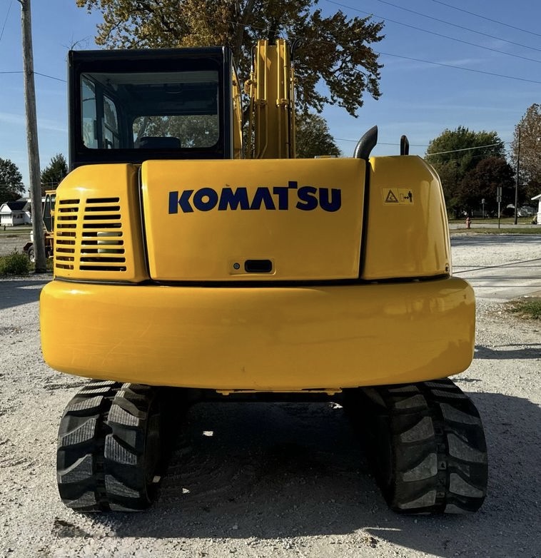Komatsu PC70-8