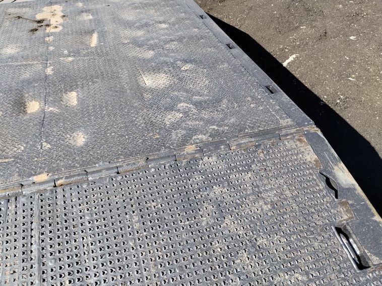 2001 Trail King TK70HT-502